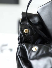 Load image into Gallery viewer, Chanel 22 Medium