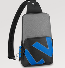 Load image into Gallery viewer, M59926 Avenue Slingbag