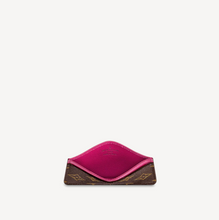 Load image into Gallery viewer, CARD HOLDER - M60703