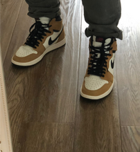 Load image into Gallery viewer, Air Jordan 1 Retro High Rookie of the Year