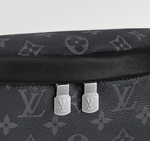 Load image into Gallery viewer, M46035 DISCOVERY BUMBAG PM