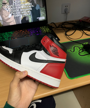 Load image into Gallery viewer, Air Jordan 1 Retro Black Toe(2013)