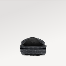 Load image into Gallery viewer, M45585 STEAMER MESSENGER