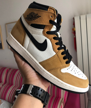 Load image into Gallery viewer, Air Jordan 1 Retro High Rookie of the Year