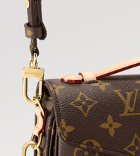 Load image into Gallery viewer, M46279 Pochette Métis East West