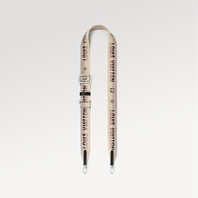 Load image into Gallery viewer, M81070 EASY POUCH ON STRAP