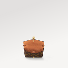 Load image into Gallery viewer, Padlock On Strap