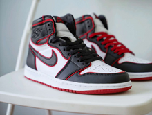 Load image into Gallery viewer, Air Jordan 1 Retro High OG