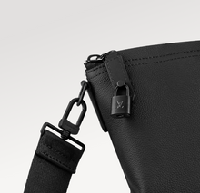 Load image into Gallery viewer, M59158 LOCK IT TOTE