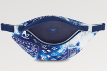 Load image into Gallery viewer, M20587 Discovery Bumbag PM