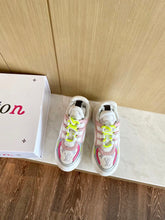 Load image into Gallery viewer, LV Archlight Sneakers
