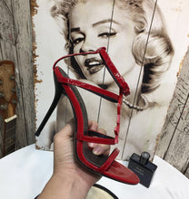 Load image into Gallery viewer, Yves Saint Laurent PARIS-CASSANDRA
