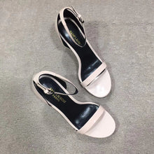 Load image into Gallery viewer, CASSANDRA FLAT SANDALS IN SMOOTH LEATHER
