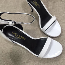 Load image into Gallery viewer, CASSANDRA FLAT SANDALS IN SMOOTH LEATHER
