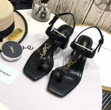 Load image into Gallery viewer, CASSANDRA SANDALS IN SMOOTH LEATHER WITH GOLD-TONE MONOGRAM
