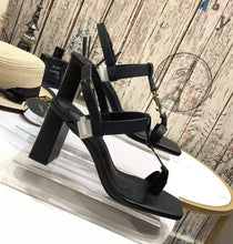 Load image into Gallery viewer, CASSANDRA SANDALS IN SMOOTH LEATHER WITH GOLD-TONE MONOGRAM
