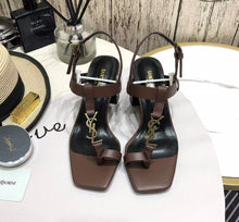 Load image into Gallery viewer, CASSANDRA SANDALS IN SMOOTH LEATHER WITH GOLD-TONE MONOGRAM
