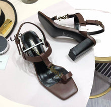 Load image into Gallery viewer, CASSANDRA SANDALS IN SMOOTH LEATHER WITH GOLD-TONE MONOGRAM
