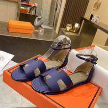 Load image into Gallery viewer, Hermès Santorini Sandal
