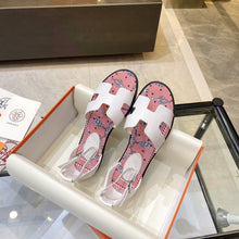 Load image into Gallery viewer, Hermès Santorini Sandal
