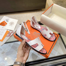 Load image into Gallery viewer, Hermès Santorini Sandal
