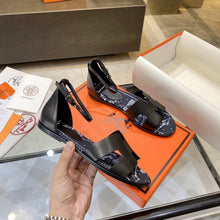 Load image into Gallery viewer, Hermès Santorini Sandal

