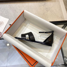 Load image into Gallery viewer, Hermès Santorini Sandal

