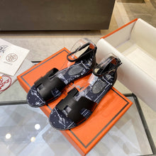 Load image into Gallery viewer, Hermès Santorini Sandal
