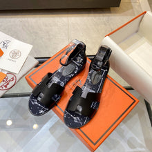 Load image into Gallery viewer, Hermès Santorini Sandal
