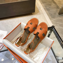 Load image into Gallery viewer, Hermès Santorini Sandal
