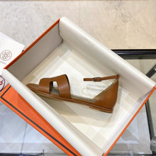 Load image into Gallery viewer, Hermès Santorini Sandal
