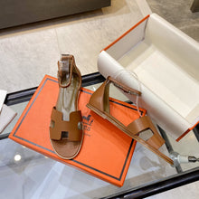 Load image into Gallery viewer, Hermès Santorini Sandal
