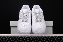 Load image into Gallery viewer, Dior  Air force 1’07 low
