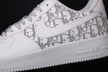 Load image into Gallery viewer, Dior  Air force 1’07 low
