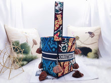 Load image into Gallery viewer, Dior bubble paisley print Bucket
