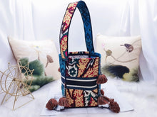 Load image into Gallery viewer, Dior bubble paisley print Bucket
