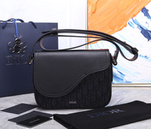 Load image into Gallery viewer, Dior Saddle Messenger Bag
