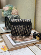 Load image into Gallery viewer, Dior Bobby bag
