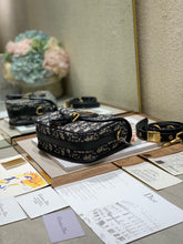 Load image into Gallery viewer, Dior Bobby bag
