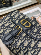 Load image into Gallery viewer, Dior Bobby bag
