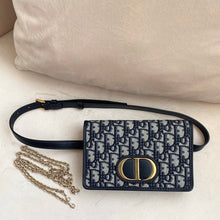 Load image into Gallery viewer, Dior 30 Montaigne

