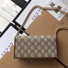 Load image into Gallery viewer, Gucci Horsebit 1955 wallet with chain
