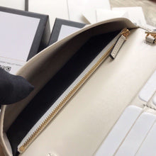 Load image into Gallery viewer, Gucci Horsebit 1955 wallet with chain
