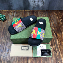 Load image into Gallery viewer, GUCCI SLIEPPERS 3
