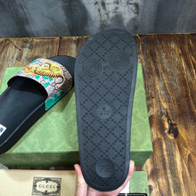 Load image into Gallery viewer, GUCCI SLIPPERS 14
