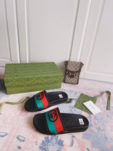 Load image into Gallery viewer, GUCCI SLIPPERS 16
