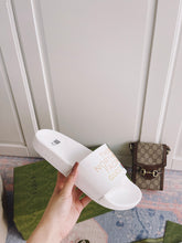 Load image into Gallery viewer, GUCCI SLIPPERS 19
