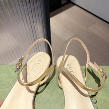 Load image into Gallery viewer, GUCCI SLIPPERS 36
