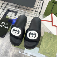 Load image into Gallery viewer, GUCCI SLIPPERS 40
