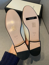 Load image into Gallery viewer, GUCCI FLATS 24

